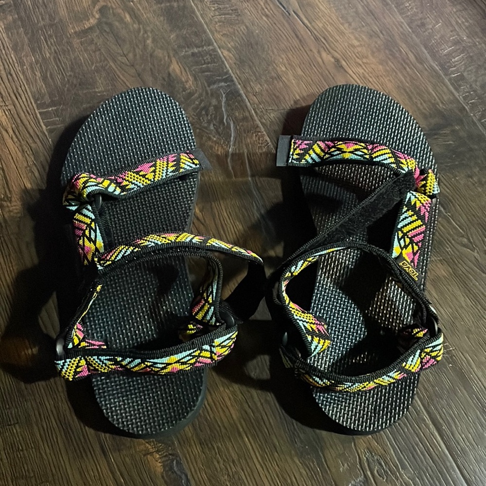 Women’s Teva sandals